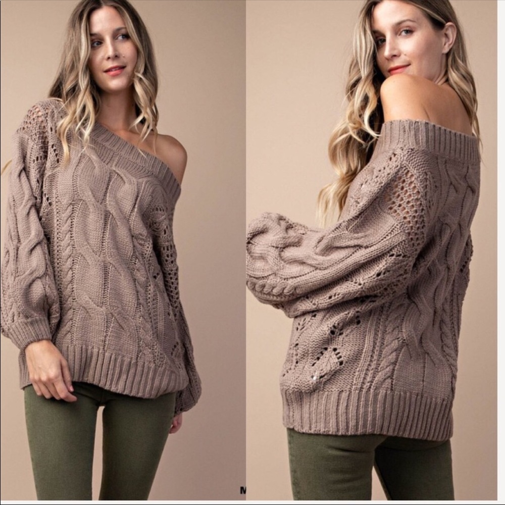 🆕 ALUNA LEVI OFF THE SHOULDER SWEATER